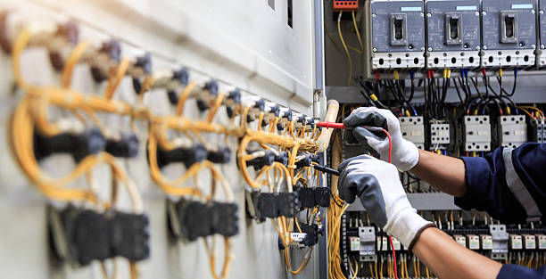 Professional Electrician technician working in South River, NM